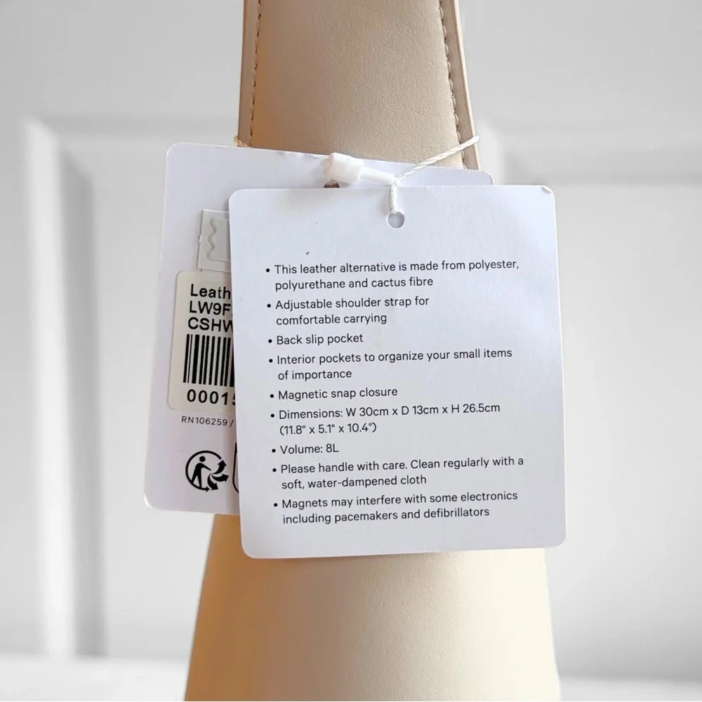 NWT Lululemon Leather Alternative Shoulder Bag 8L – Cashew – SOLD OUT - Picture 15 of 16